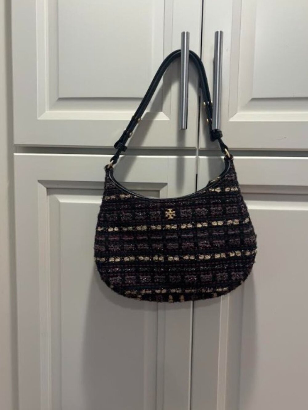Tory Burch Tweed-Pattern Shoulder Bag – Black, Burgundy & Gold - Picture 5 of 8